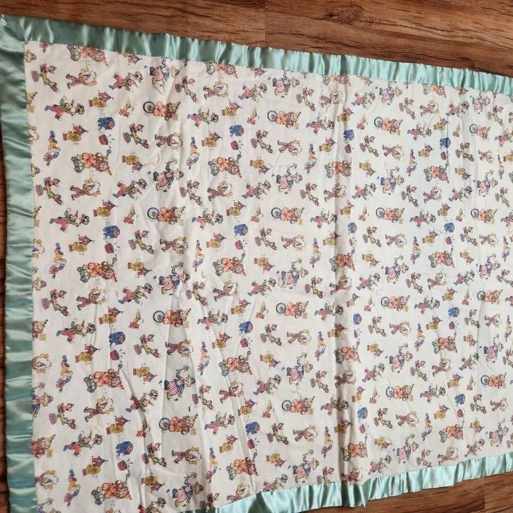 Vintage 60s Clown Circus Blanket Crib Child's Size White Green Satin Edge